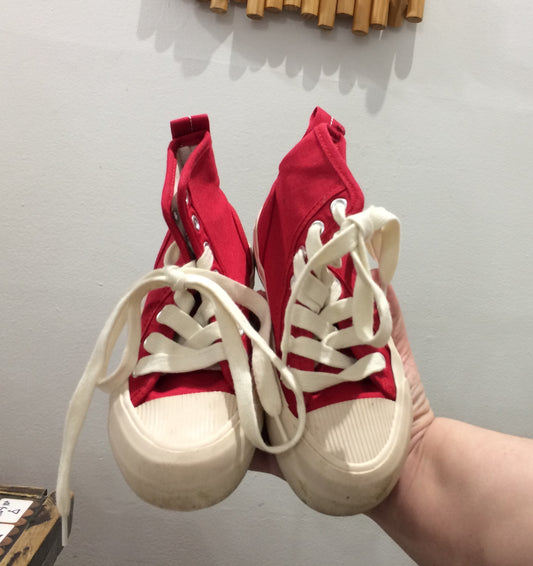 C11 red canvas high tops