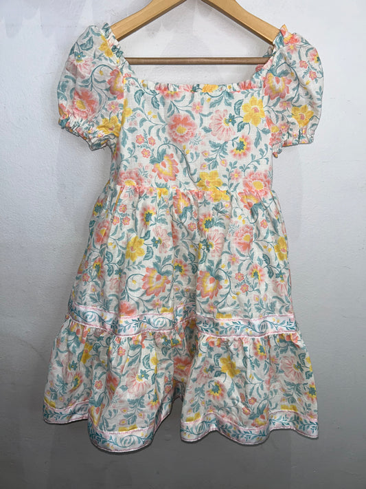 Fancy dress w puffy sleeves 6y NEW