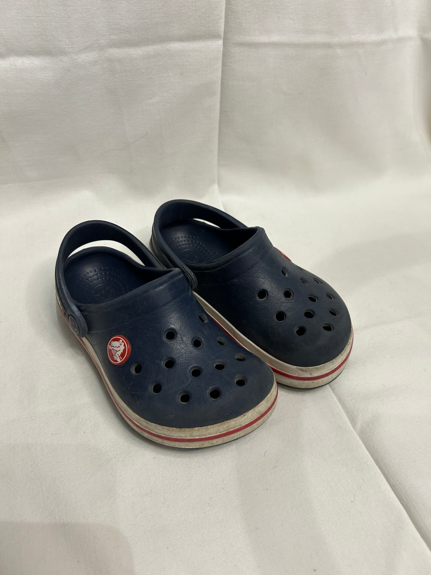 C8-9 red and blue Crocs