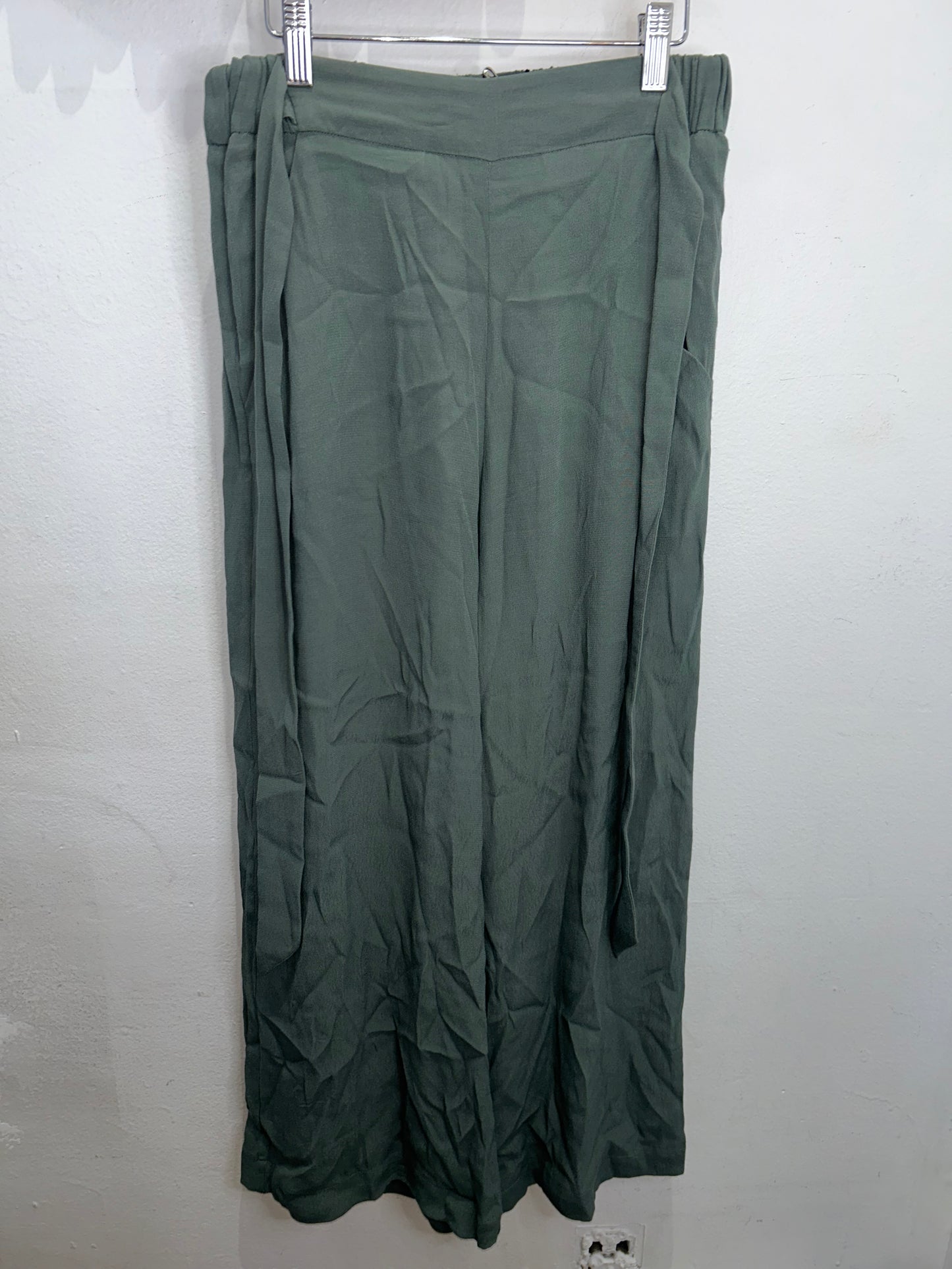 Wilfred light green pants- adult S