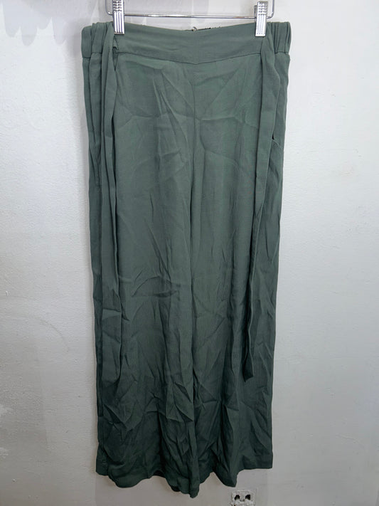 Wilfred light green pants- adult S
