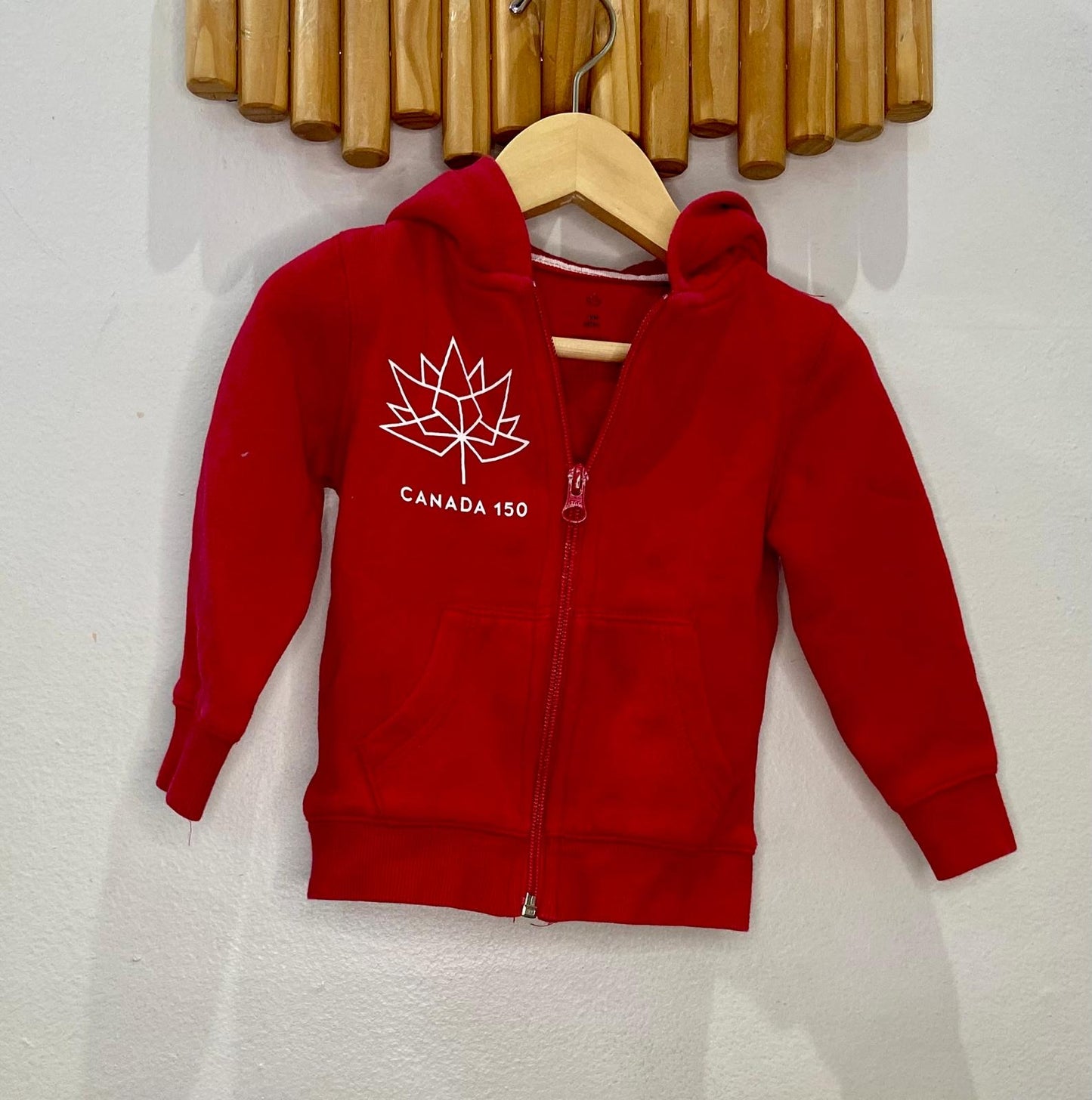 Red Canada sweatshirt 18m