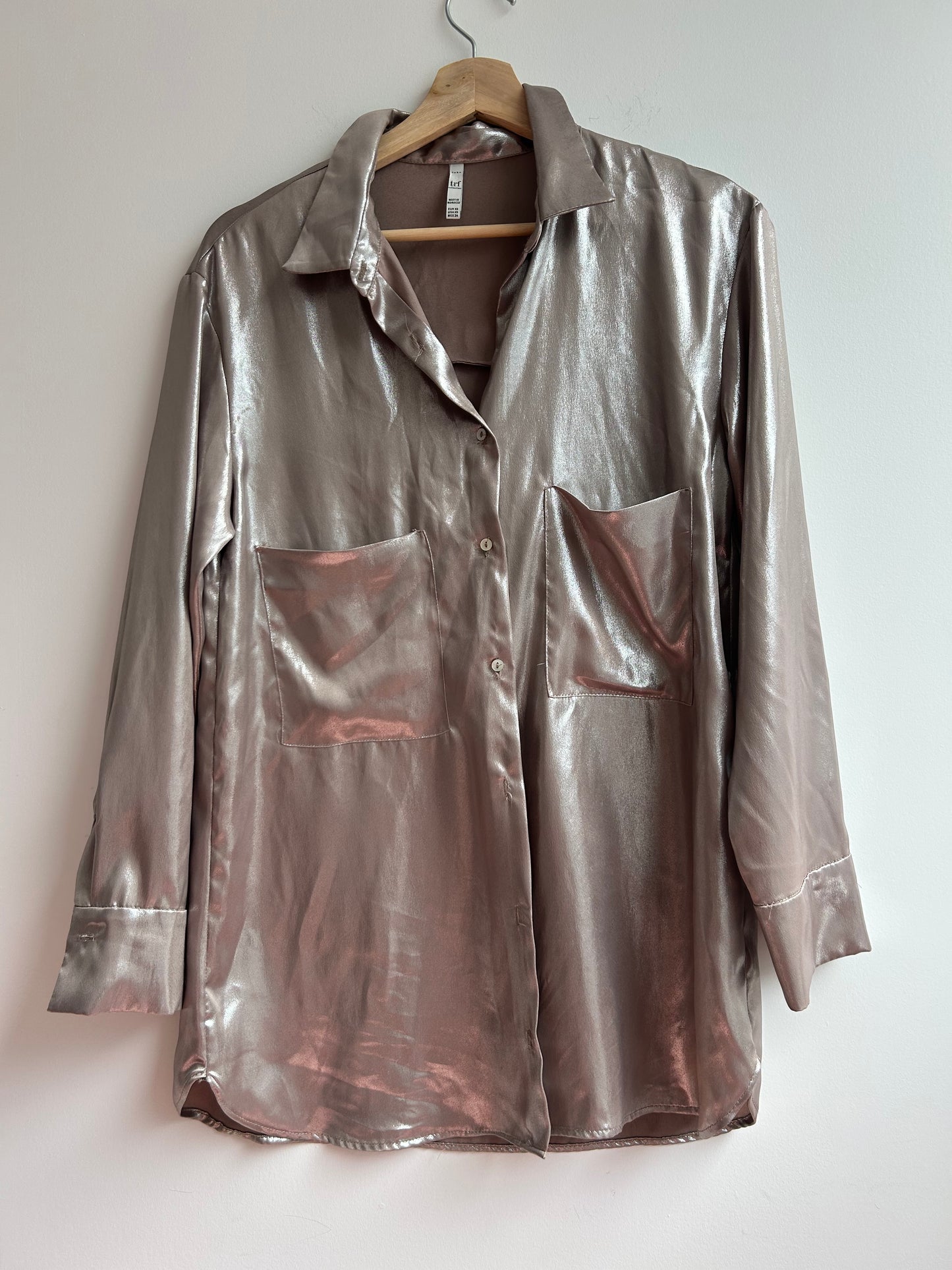 Silver silky pyjama style shirt XS