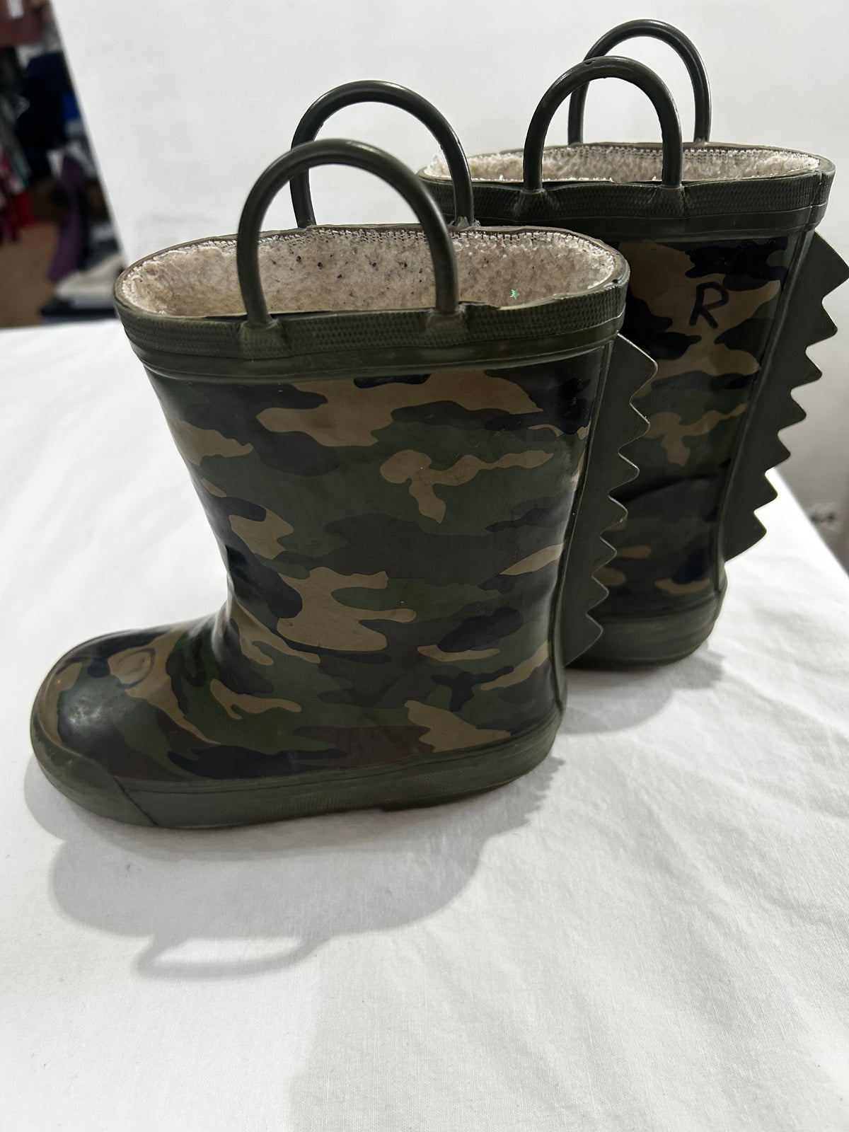 C10 camo rainboots