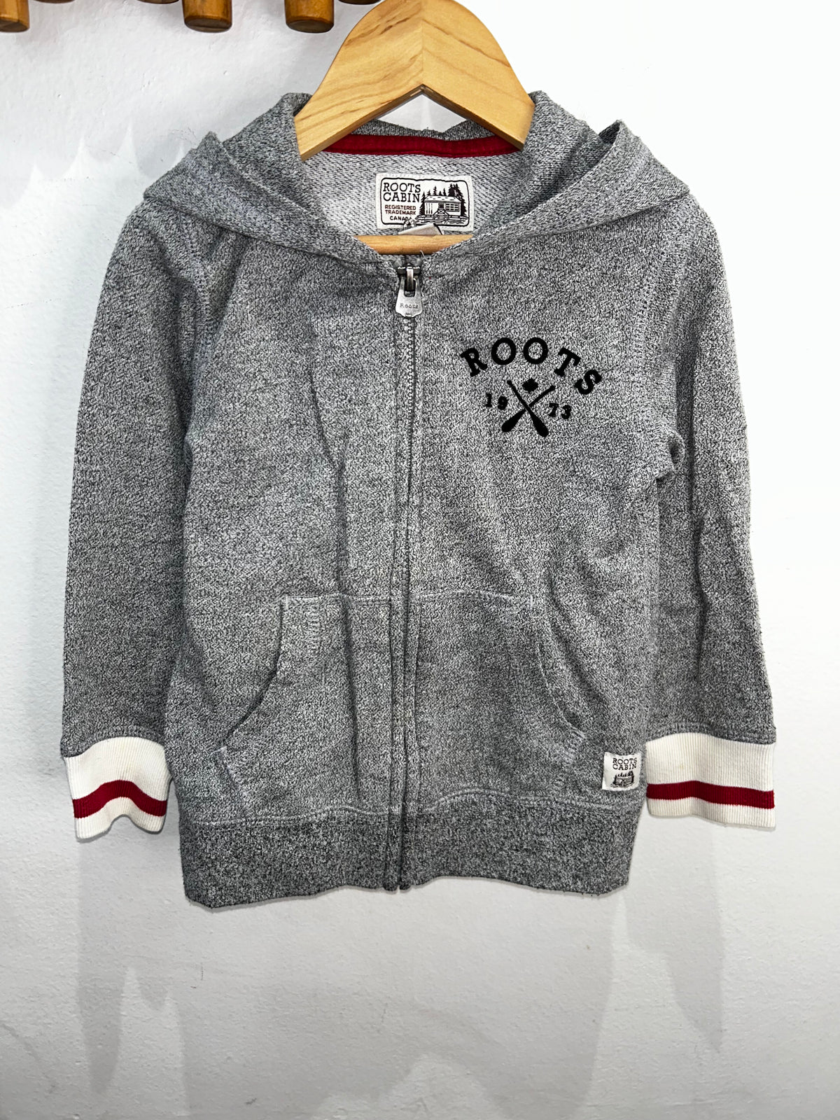 Roots cabin sweatshirt 4y