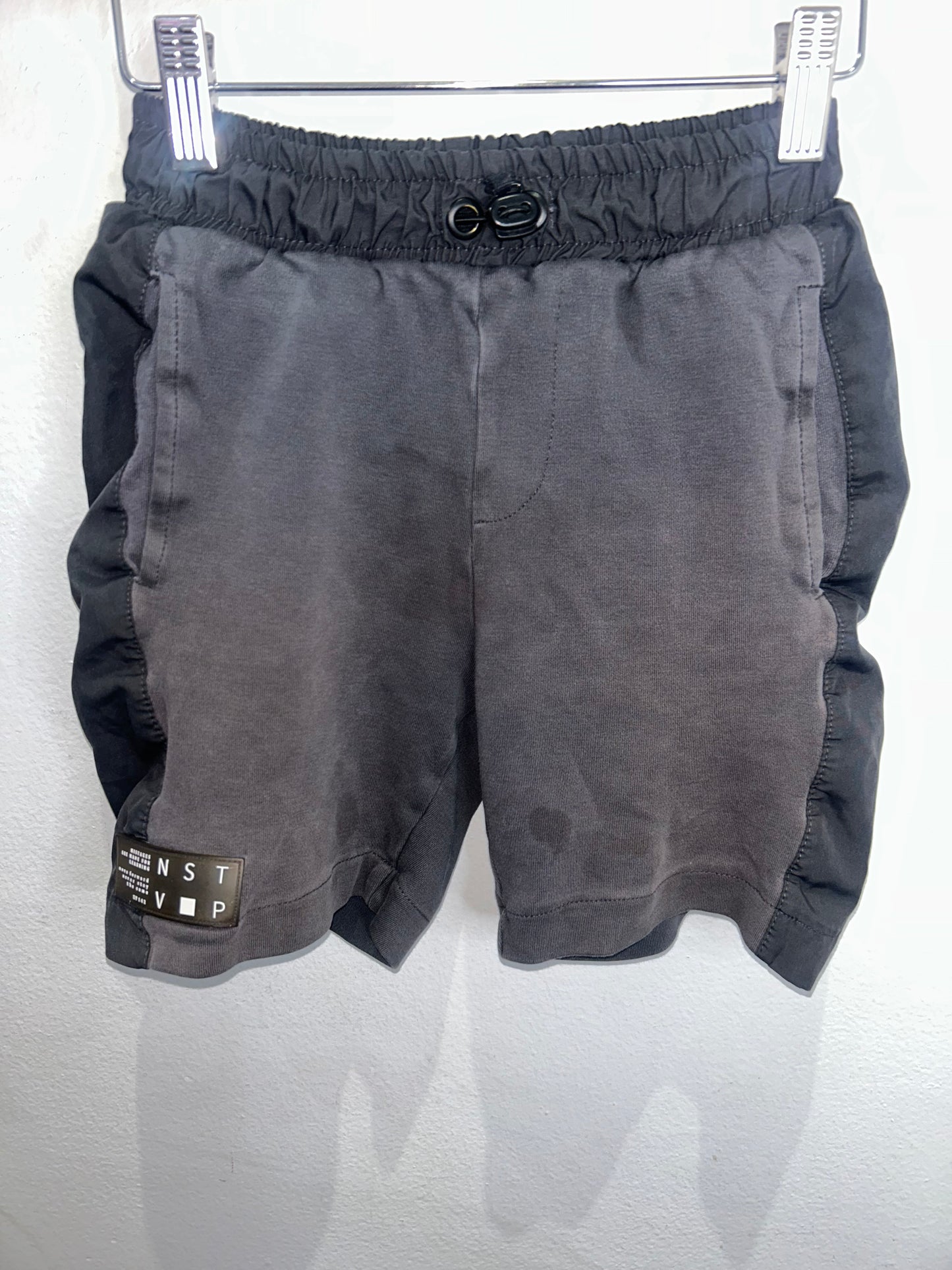 Ash toggle drawstirng shorts 9y*