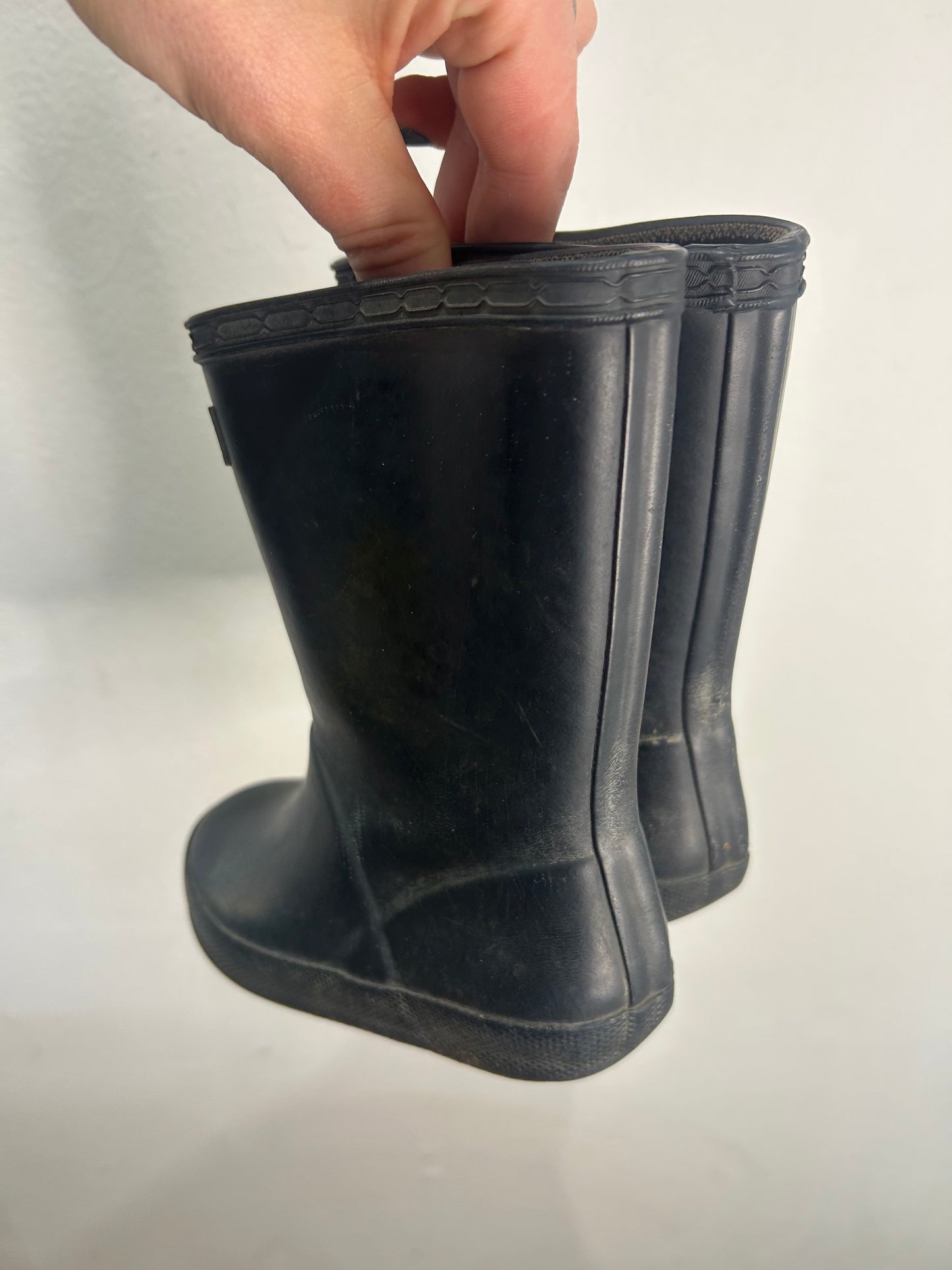 C8 black hunter rain boots