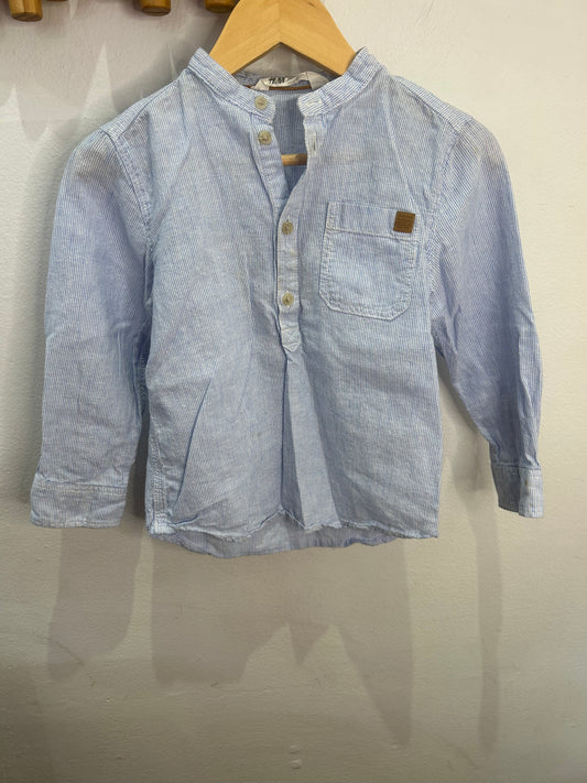 Blue round collar quarter shirt 4-5y