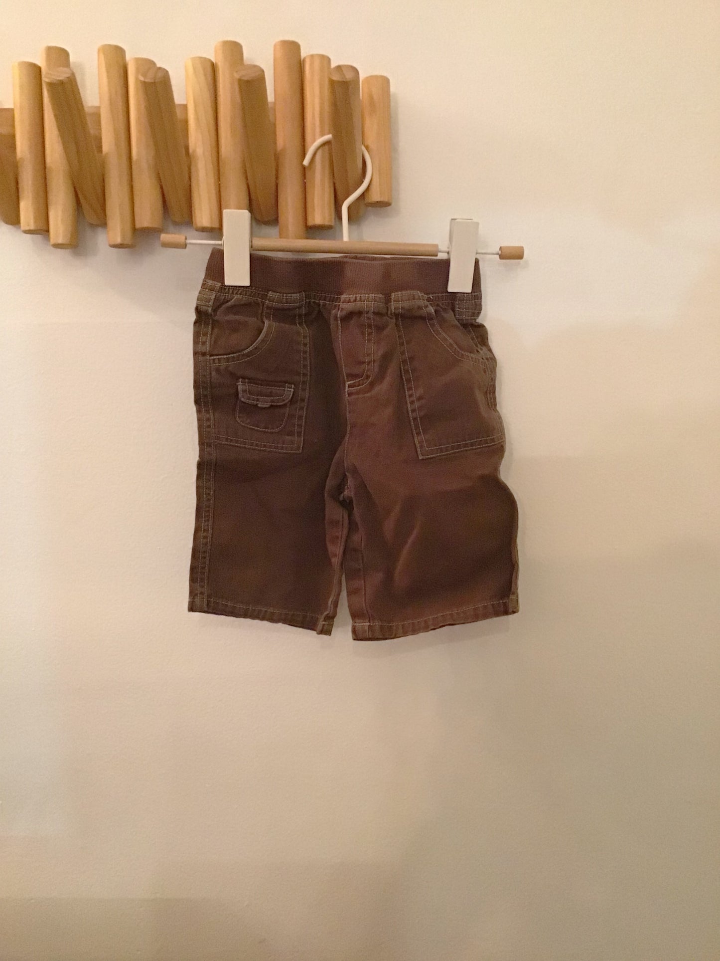 Brown cargo shorts 4y
