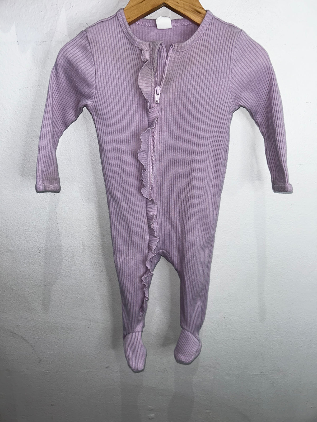 Pruple frilly sleeper 6m