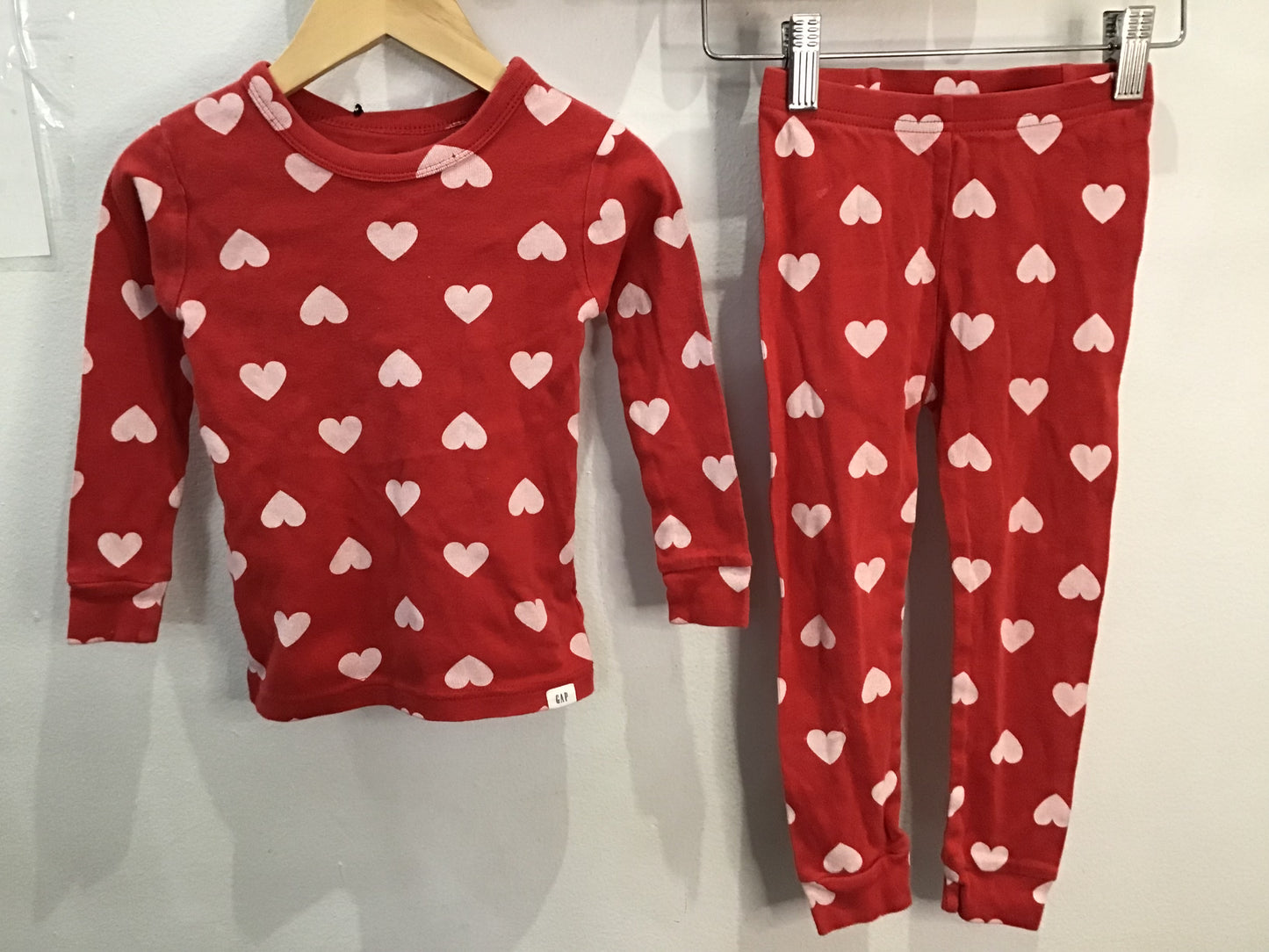 Red hearts pyjamas 3y