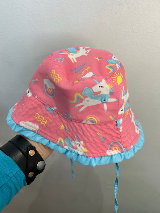 UV Skinz reversible unicorn hat 3y