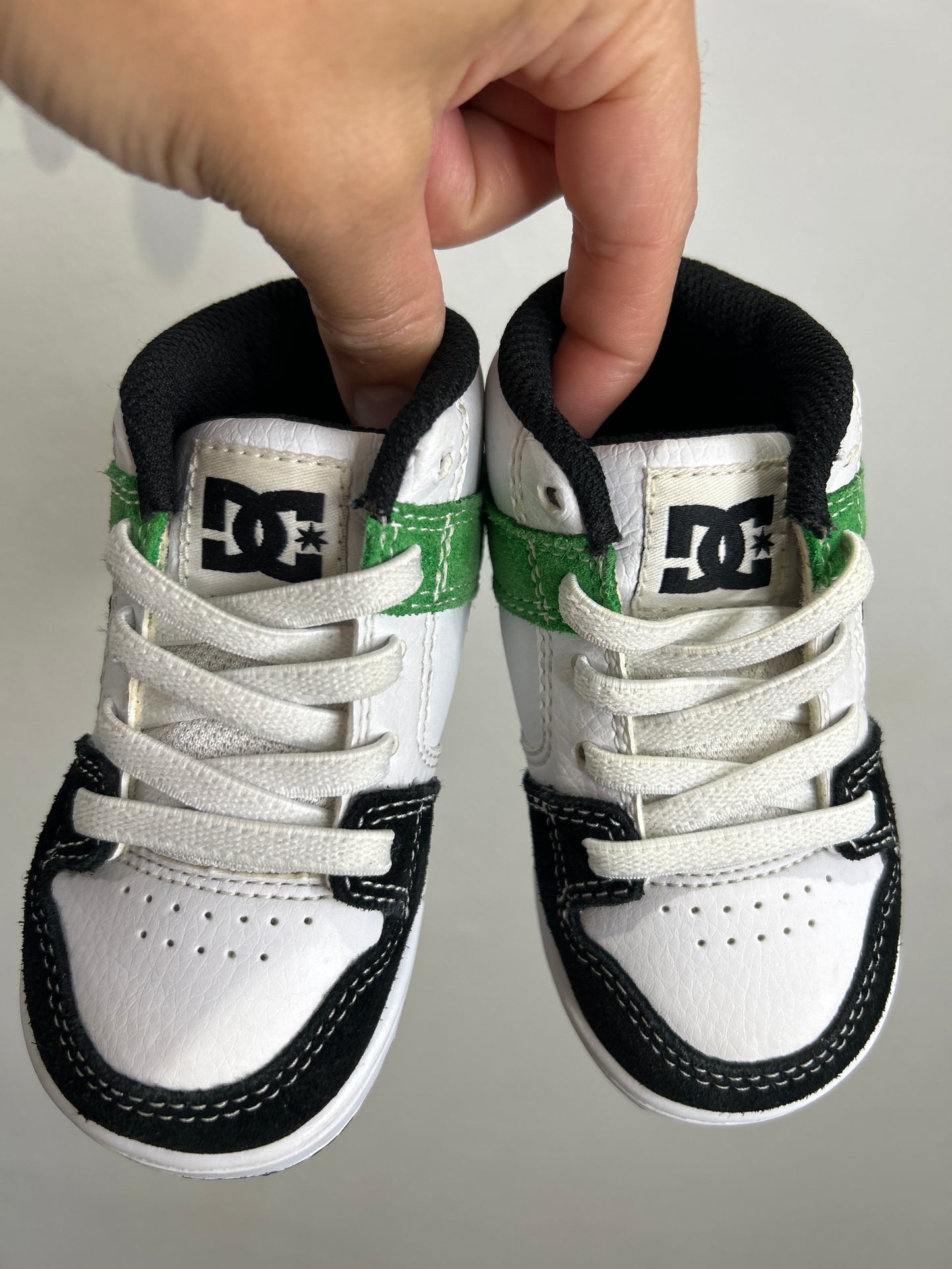 C5 baby skater shoes