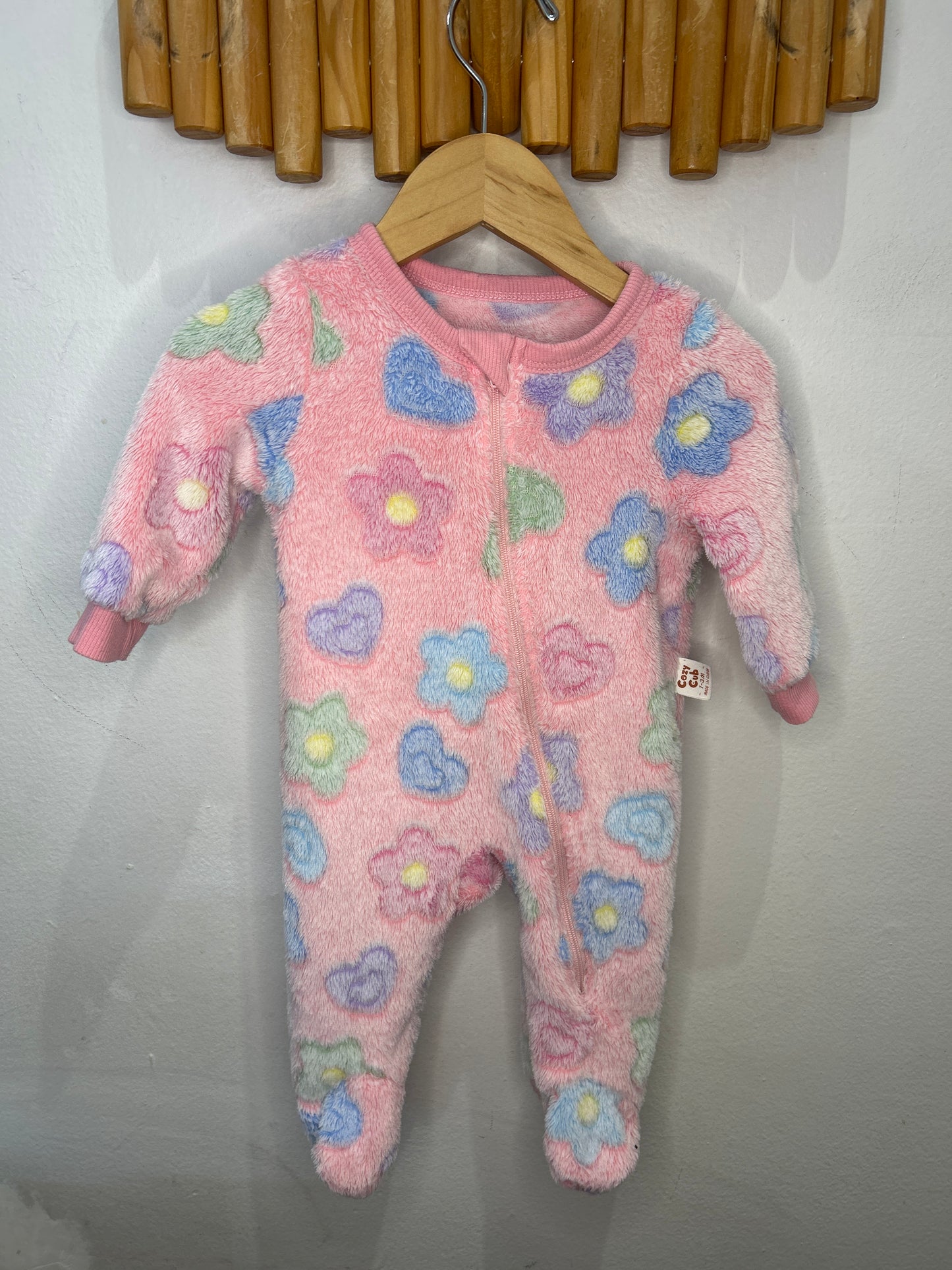 Floral furry bunting 1-3m