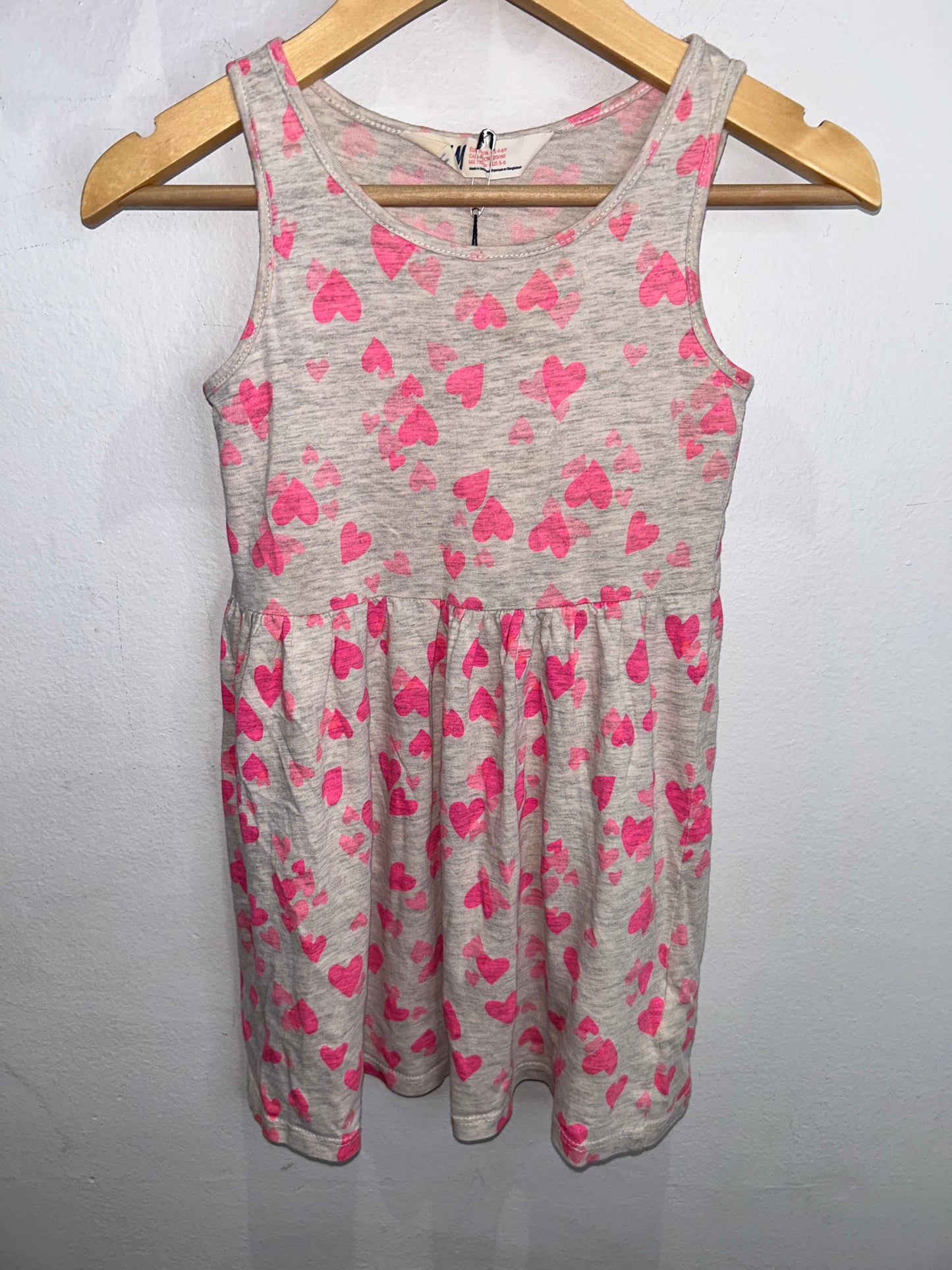 Pink hearts dress 4-6y
