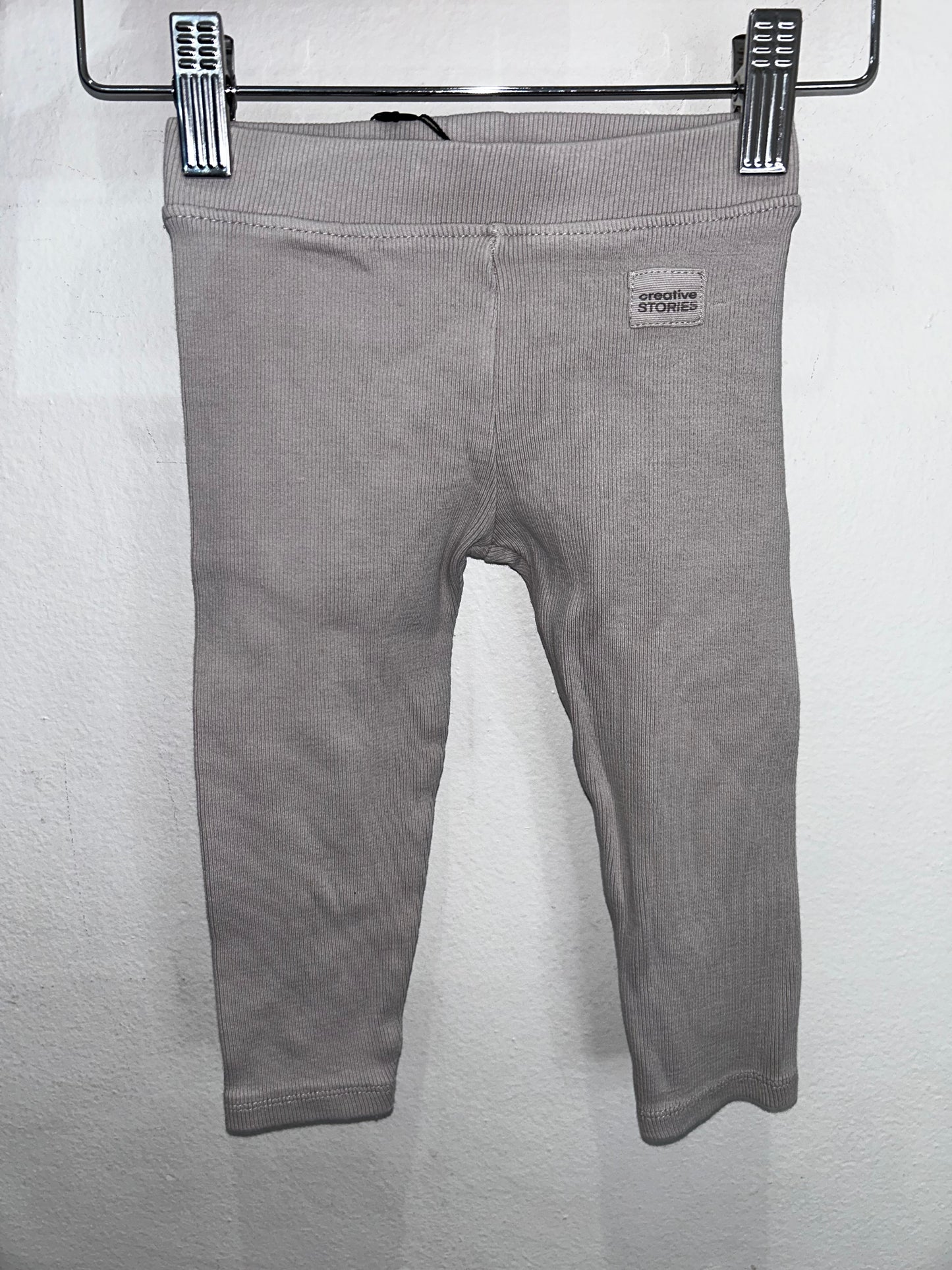 Grey ribbed pants 2y