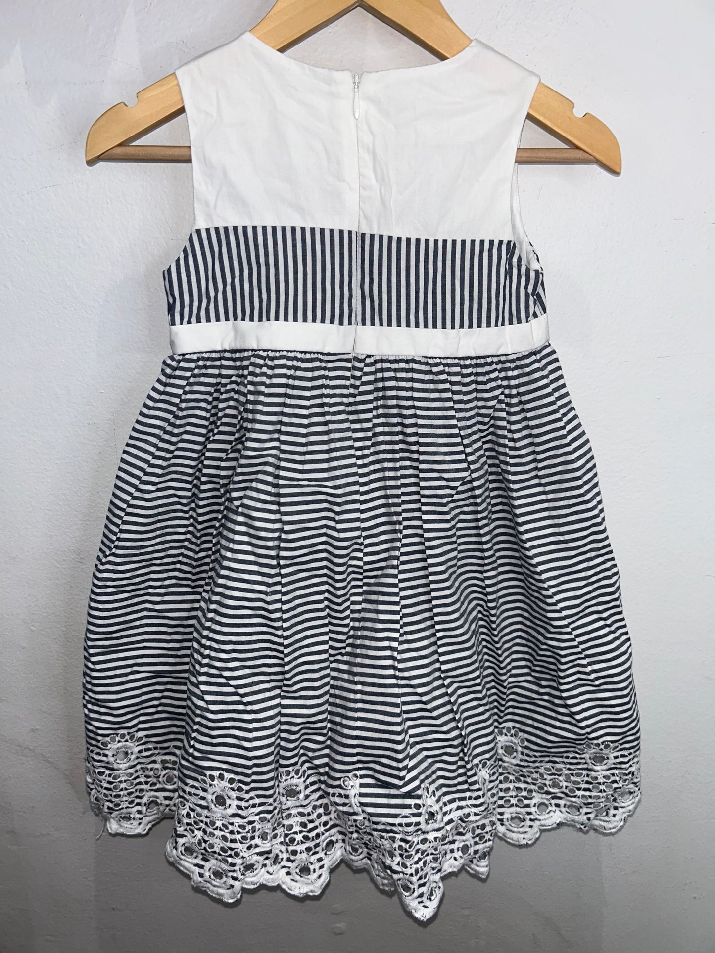 Grey stripes dress 4y