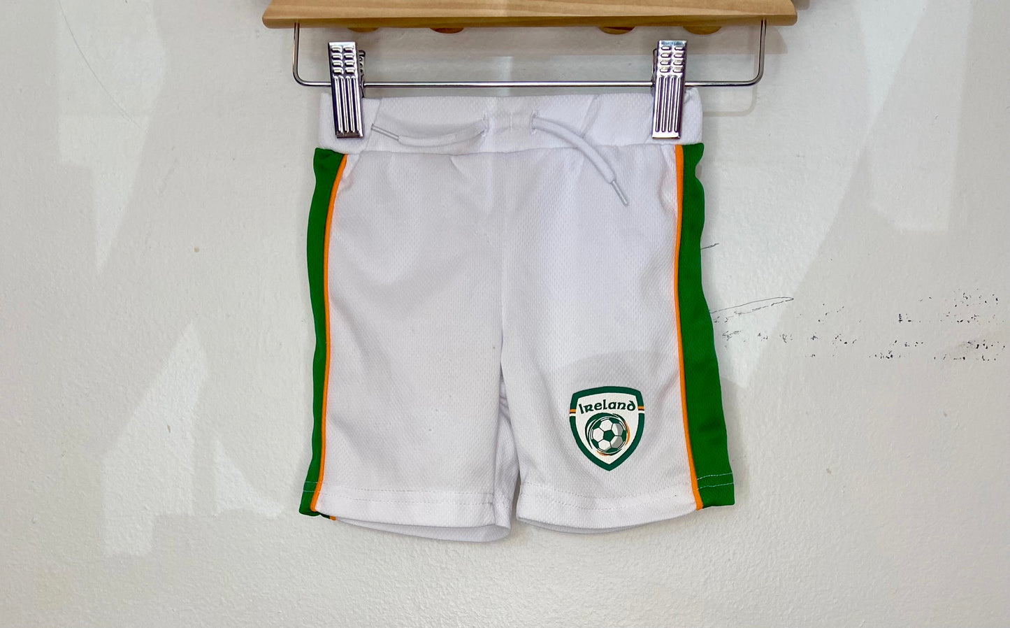 Ireland shorts 6-9m