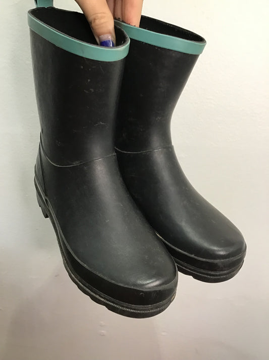 Y2 black rainboots teal trim