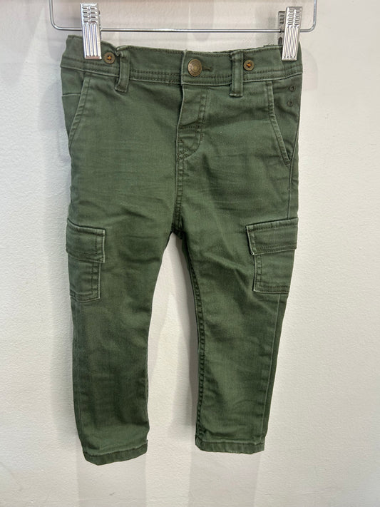 Green pull-on pants 9-12m