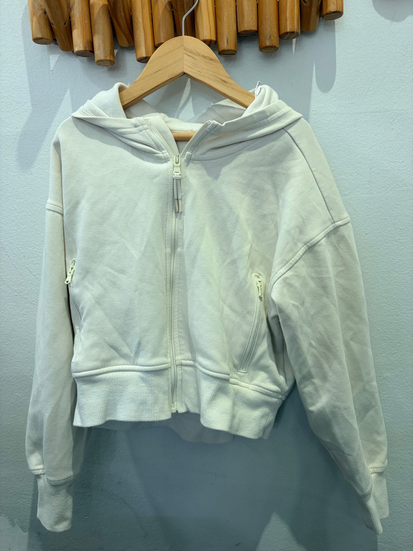 Cream dynamic fleece sweatshirt 8-10y