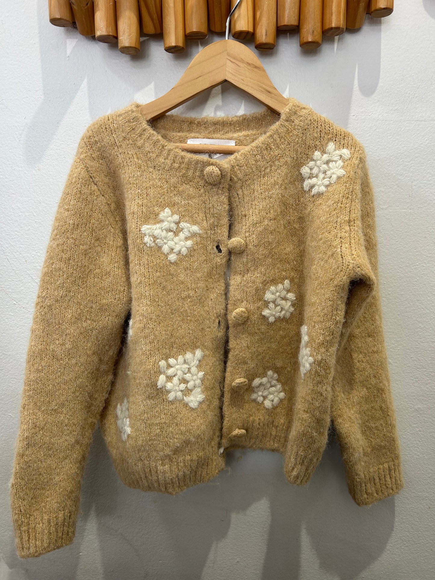Beige cardigan 8-9y