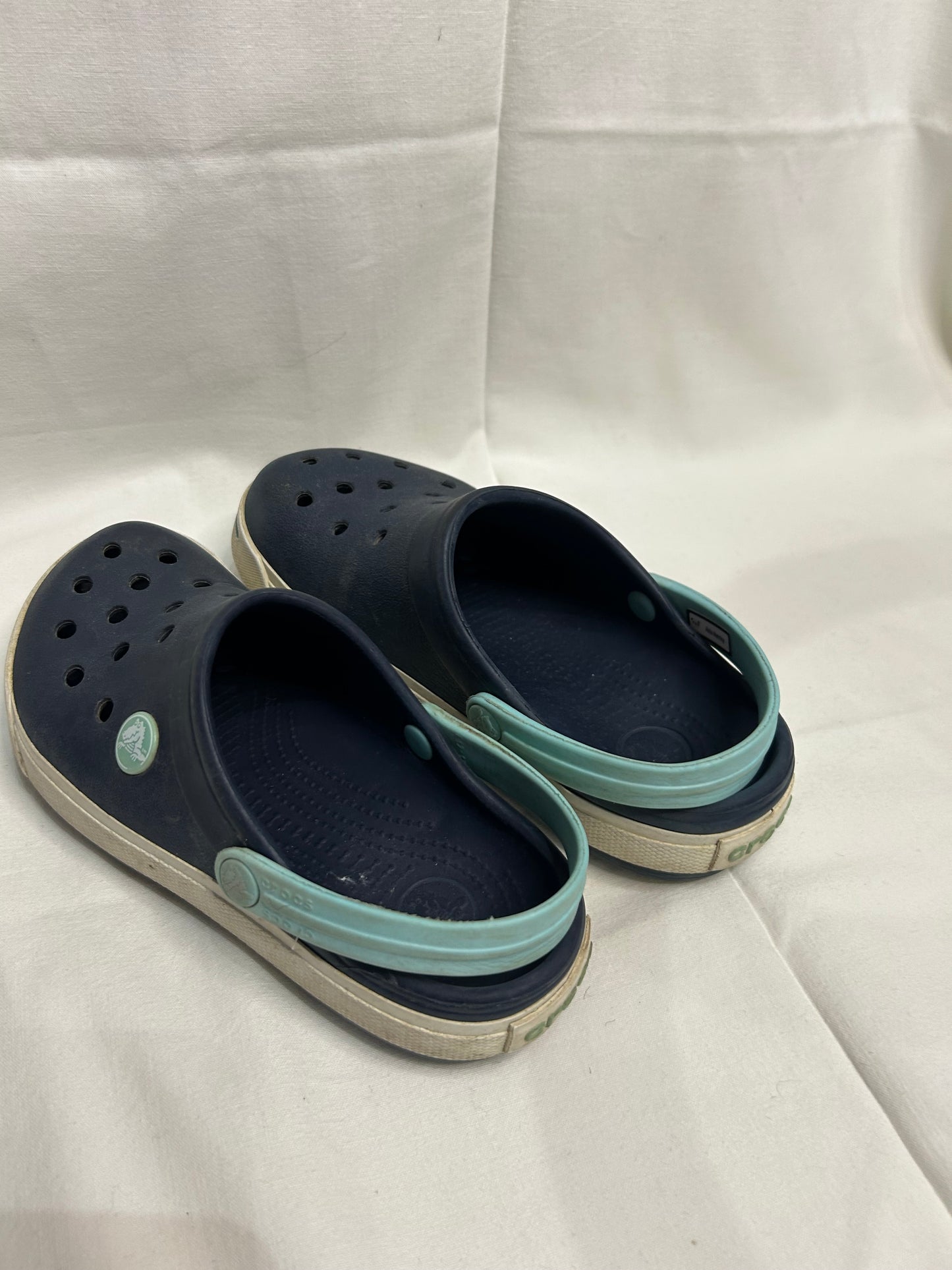 C12-13 blue two-shades Crocs