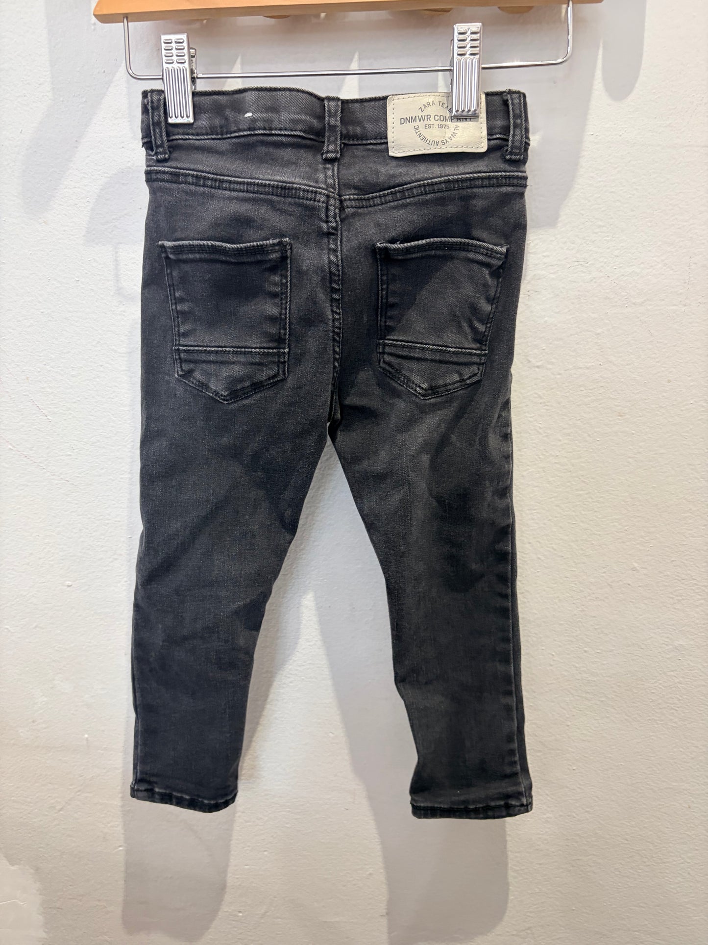 Black skinny jeans 2-3y