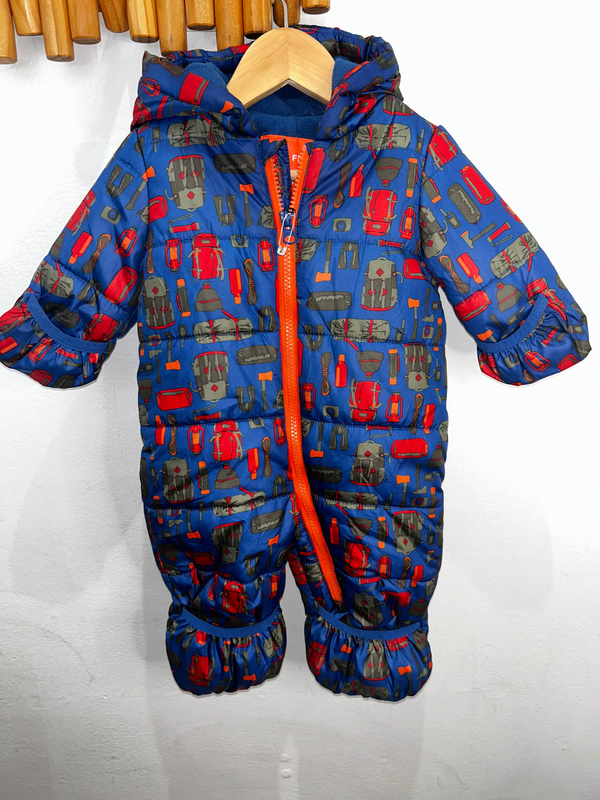 Backpacks snowsuit 3-6m