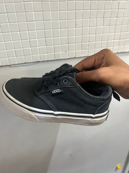 C11 black Vans