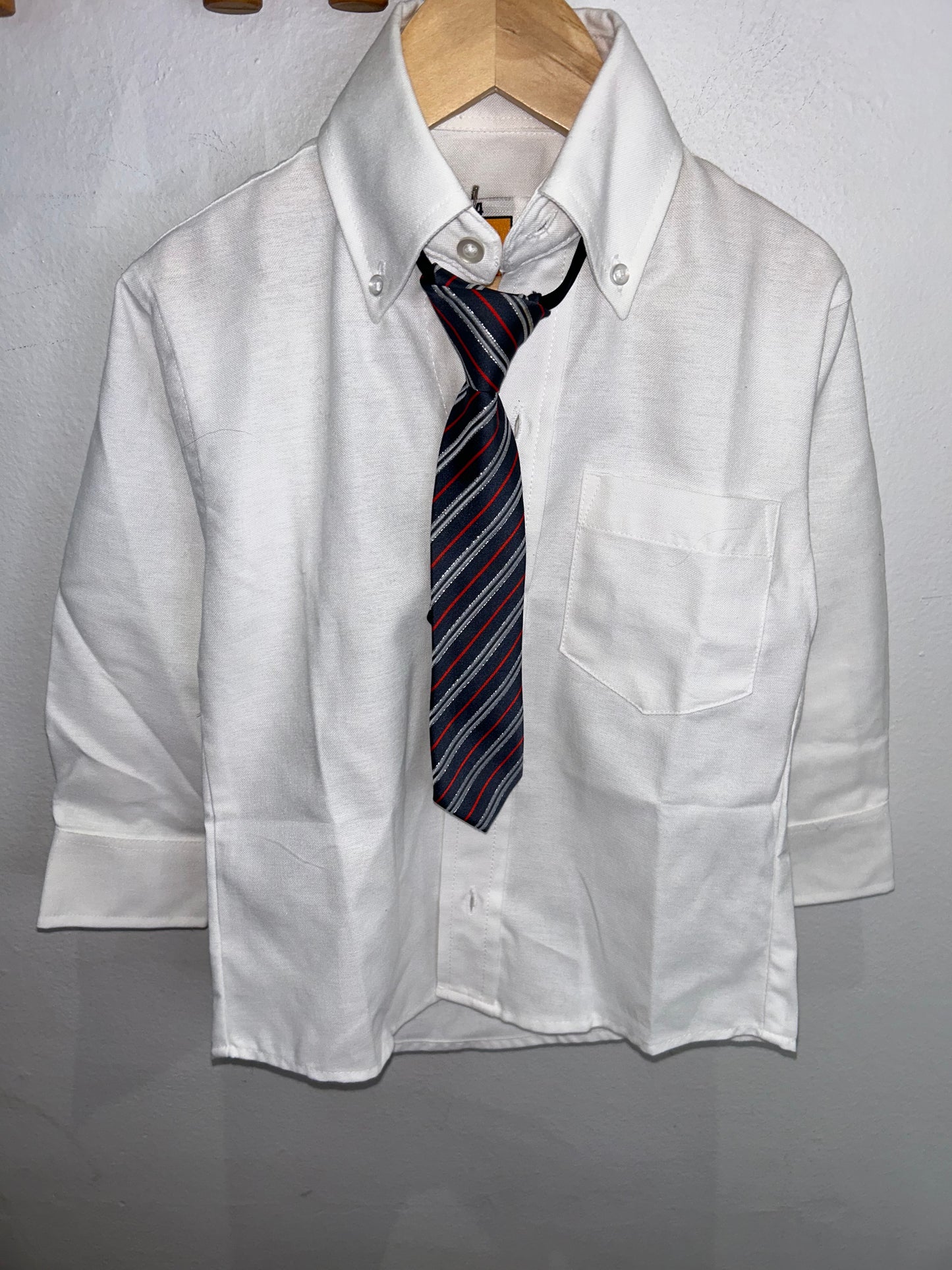 White shirt and tie 4y