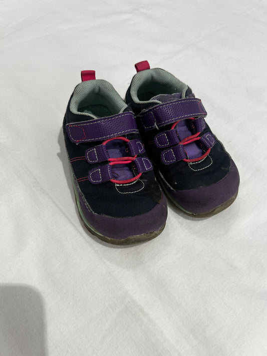C7 Stride Rite purple shoes