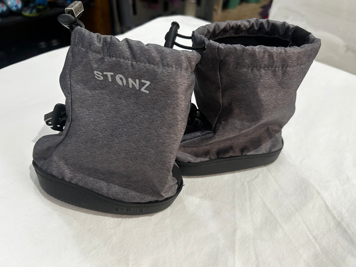 C6-7 Stonz boots
