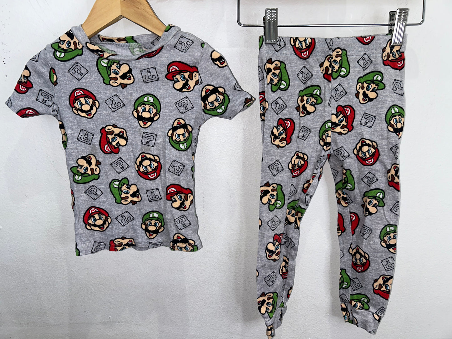 Mario pyjamas 4y