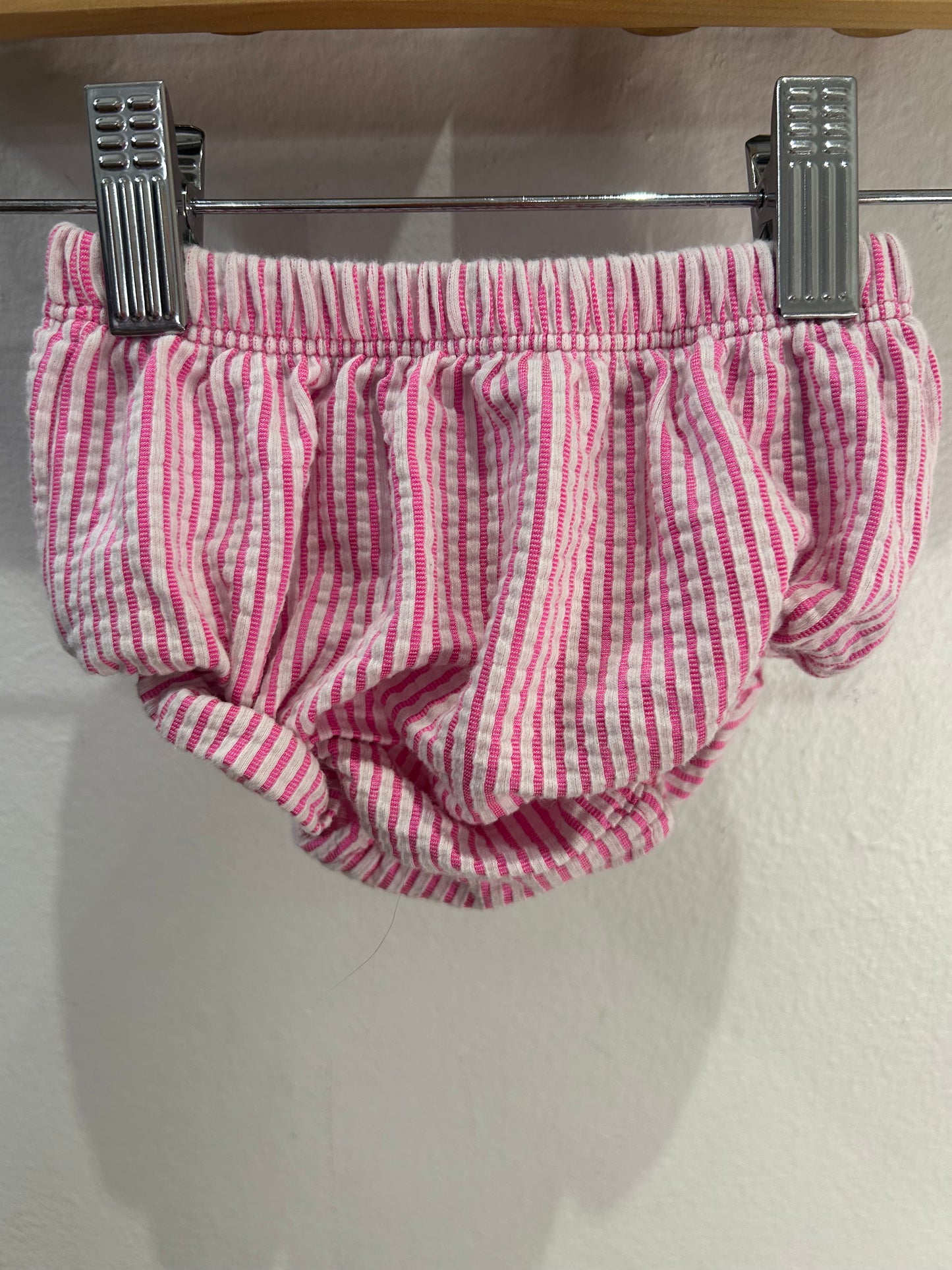 Pink smocked shorts set 3-6m