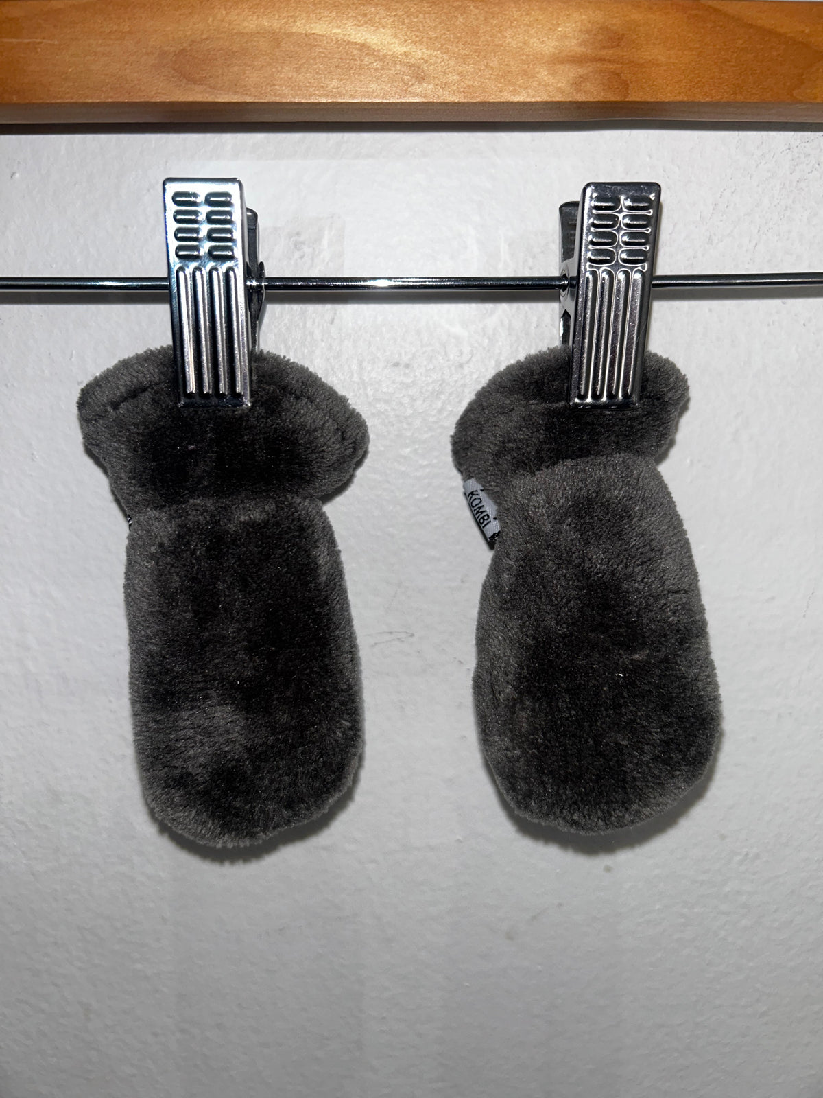 Kombi ash hat and mitts set 0-6m