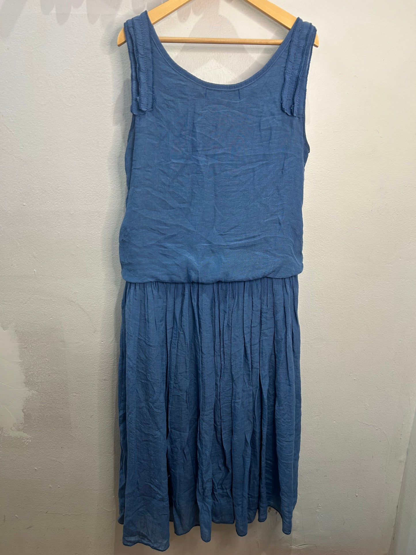 Blue pleats dress - size S/M