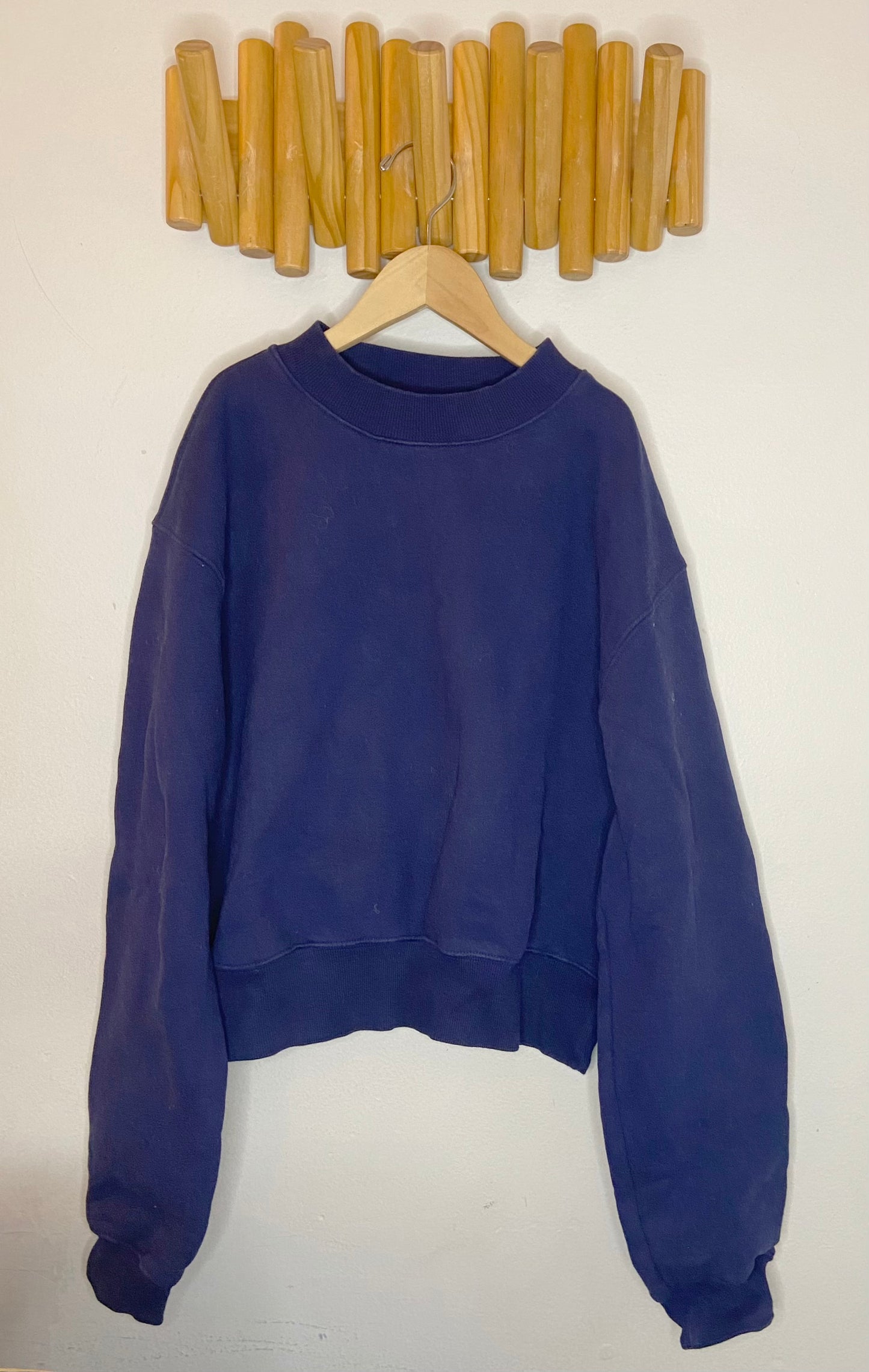 TNA crop navy pullover - size adult medium