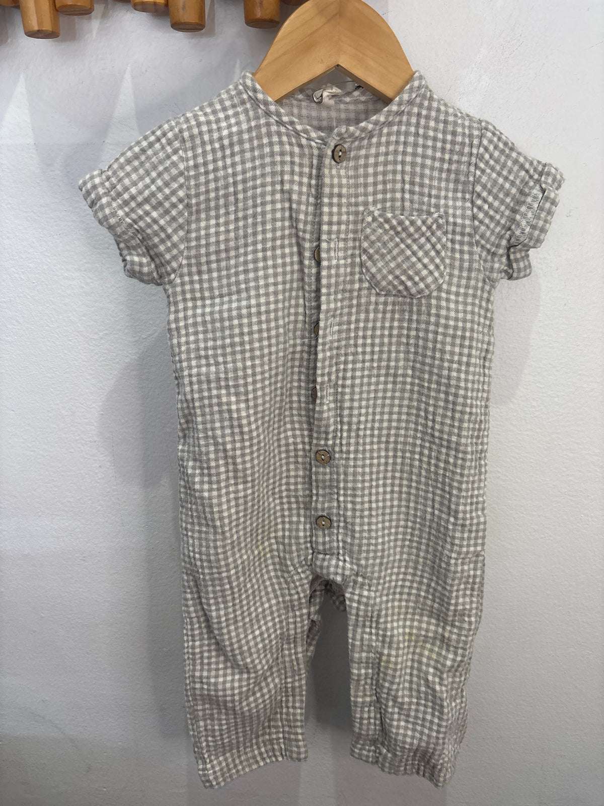 Quincy Mae grey checkered romper 6-12m