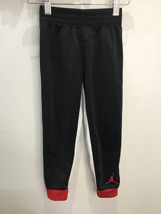 Red tapering activewear pants 4y