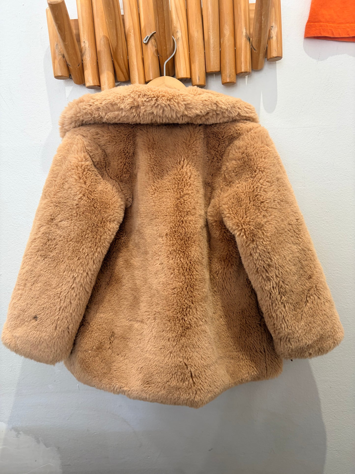 Light brown furry coat 2-3y