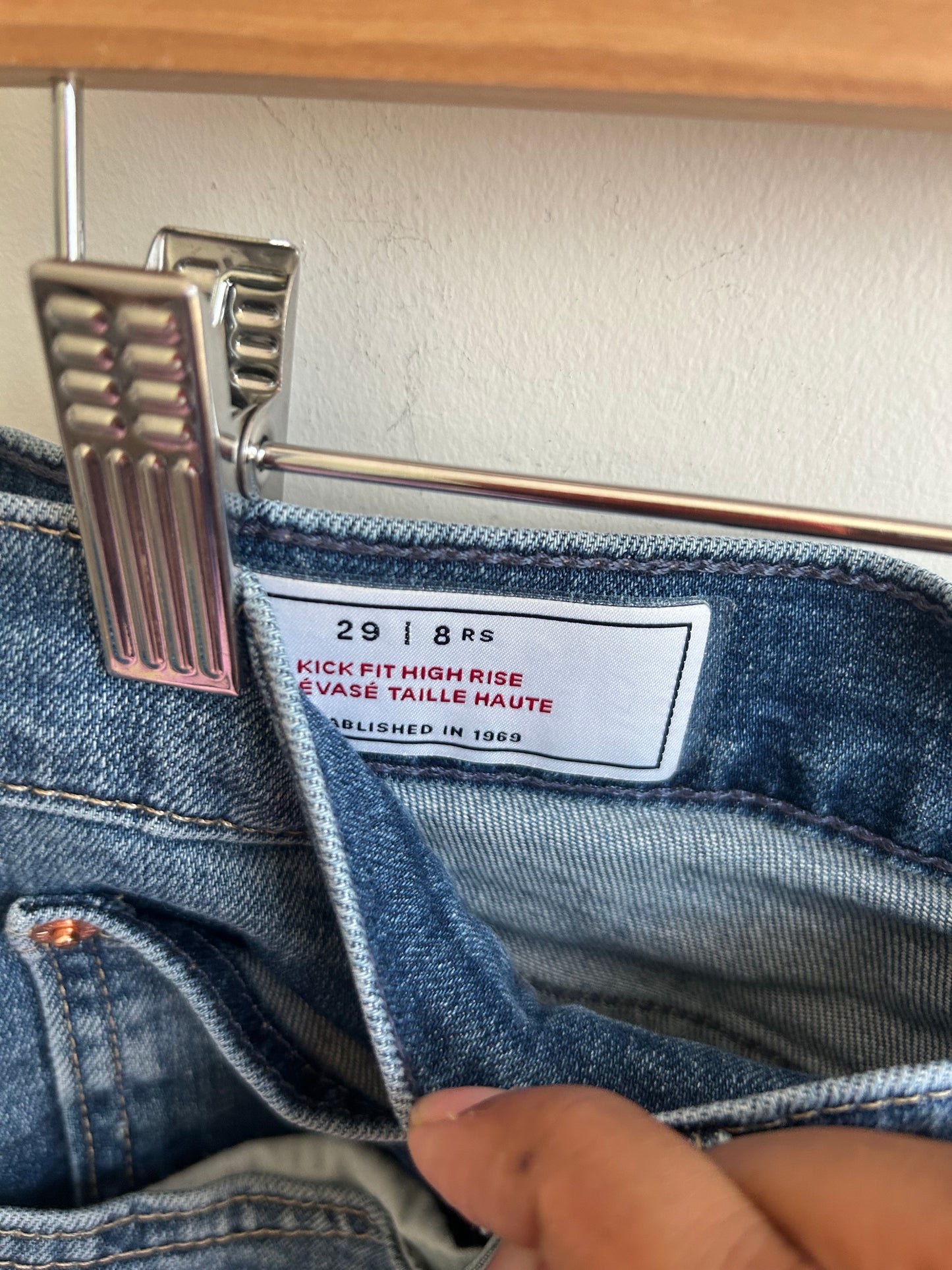 Kick flare high rise jeans size 29
