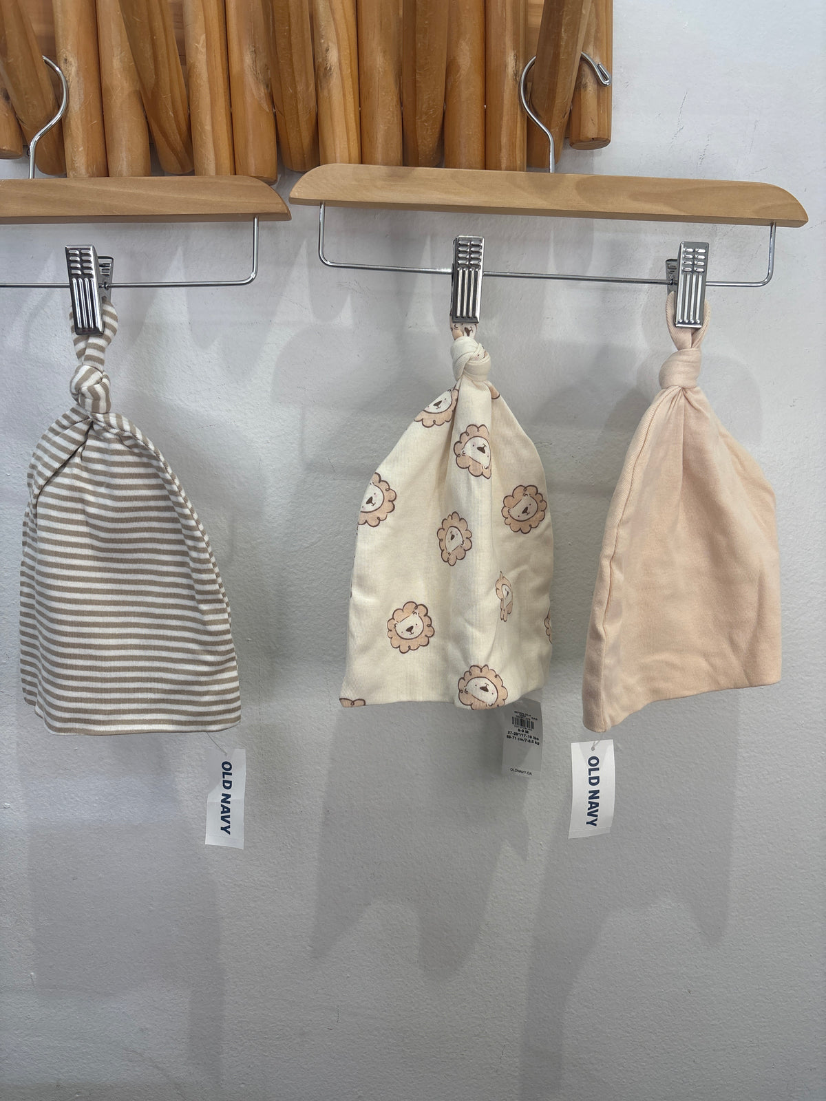 Three pack cotton hat 6-9m