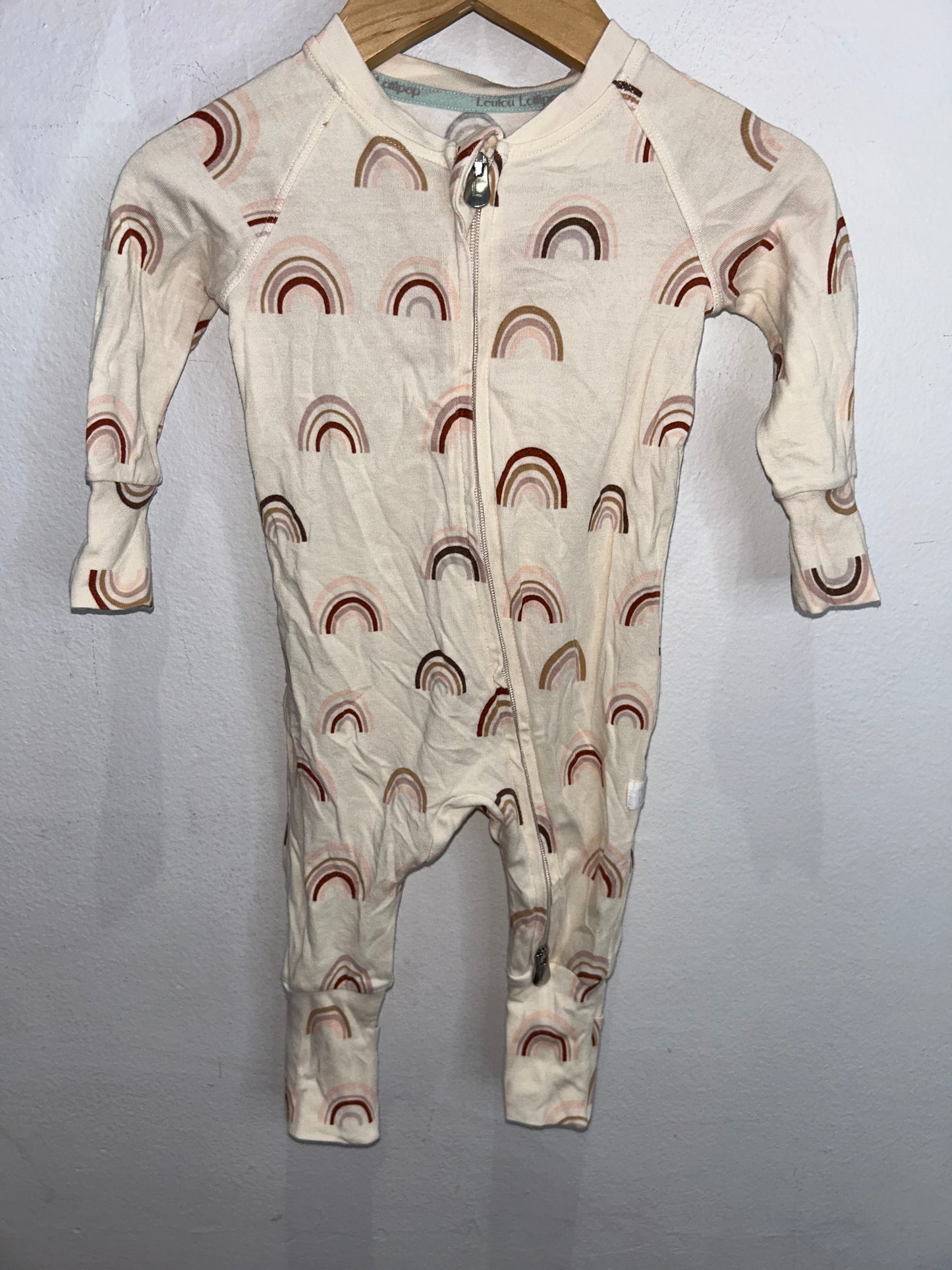 Louloulollipop rainbow sleeper w hat 0-3m