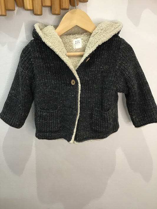 Grey very thick furry sweater 6-12m