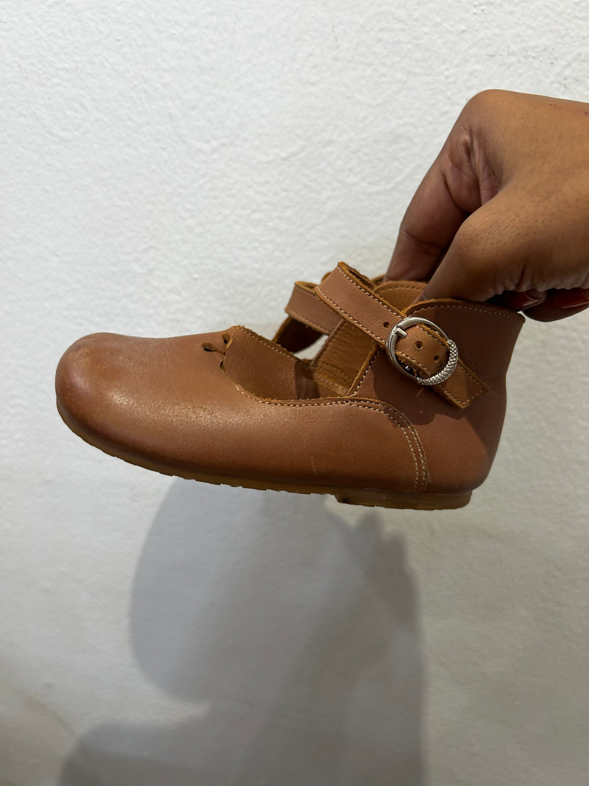 C6-7 brown fancy shoes