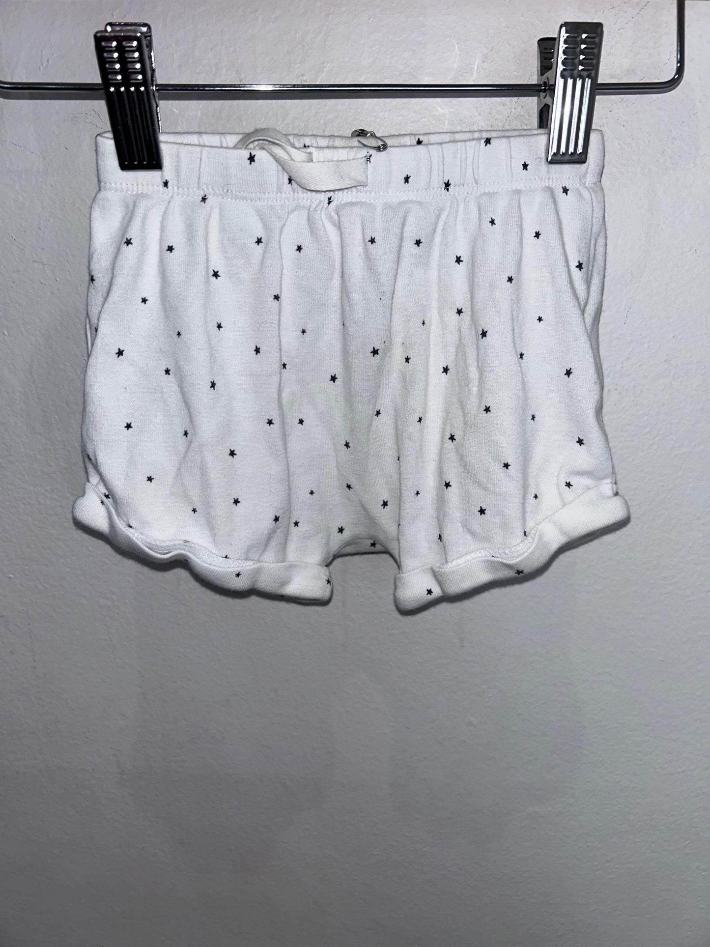 White stars shorts 12-18m