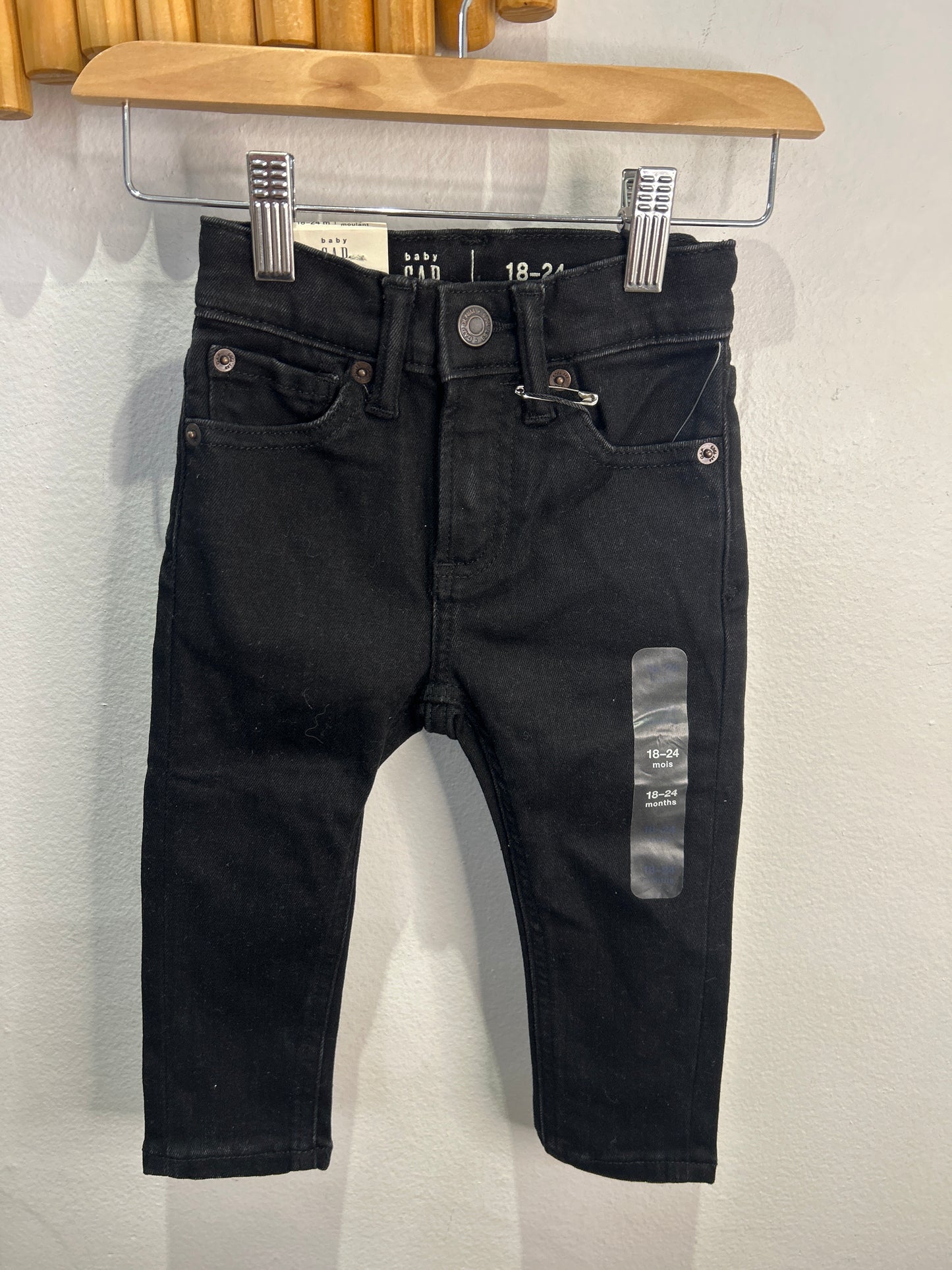 Black skinny jeans 18-24m NEW