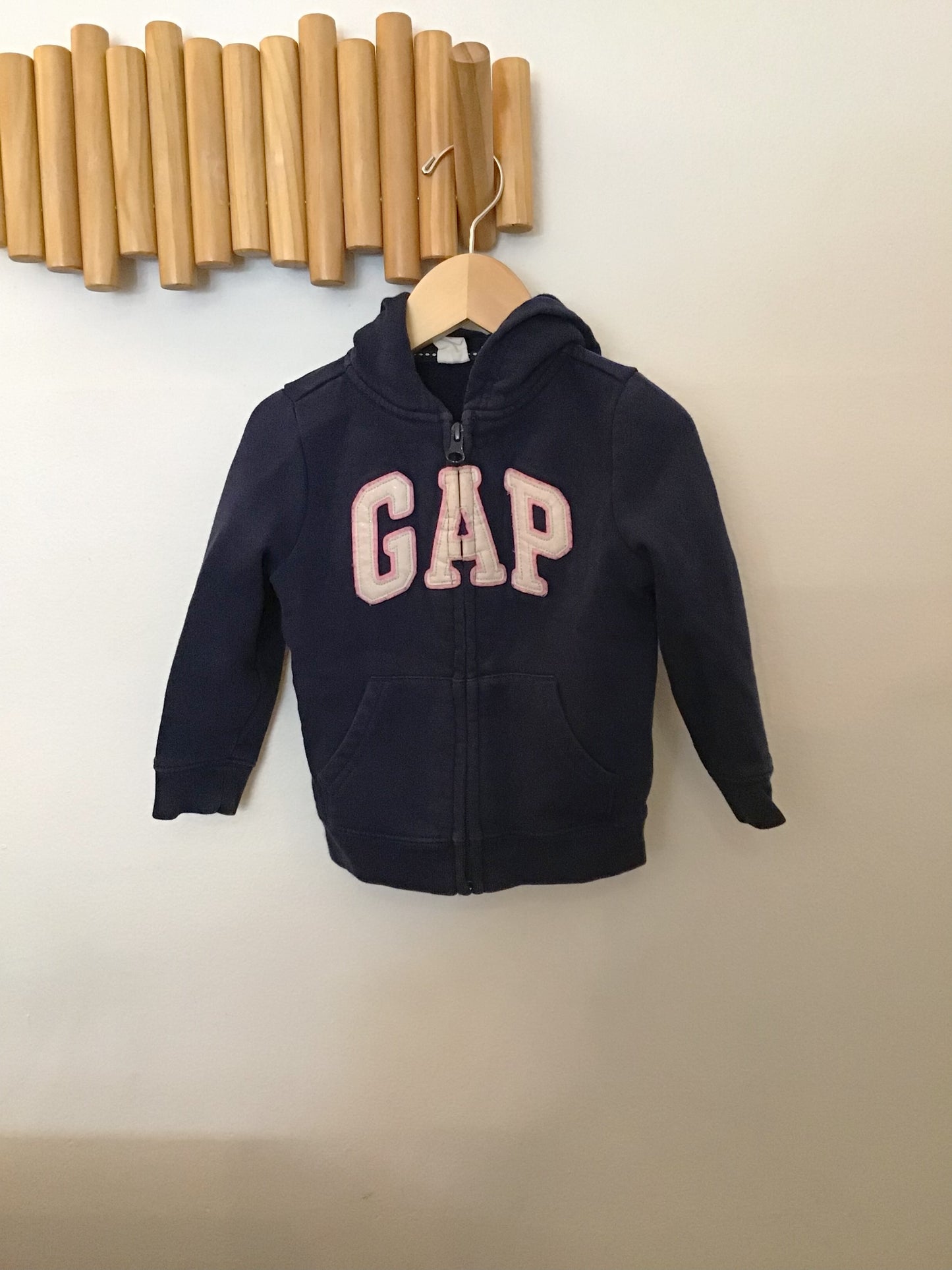 Gap sparkly sweatshirt 5y