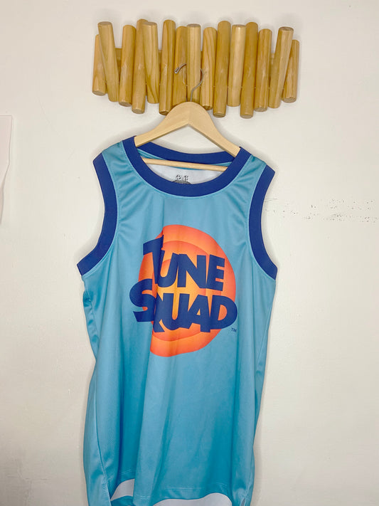 Tune squad jersey 14y